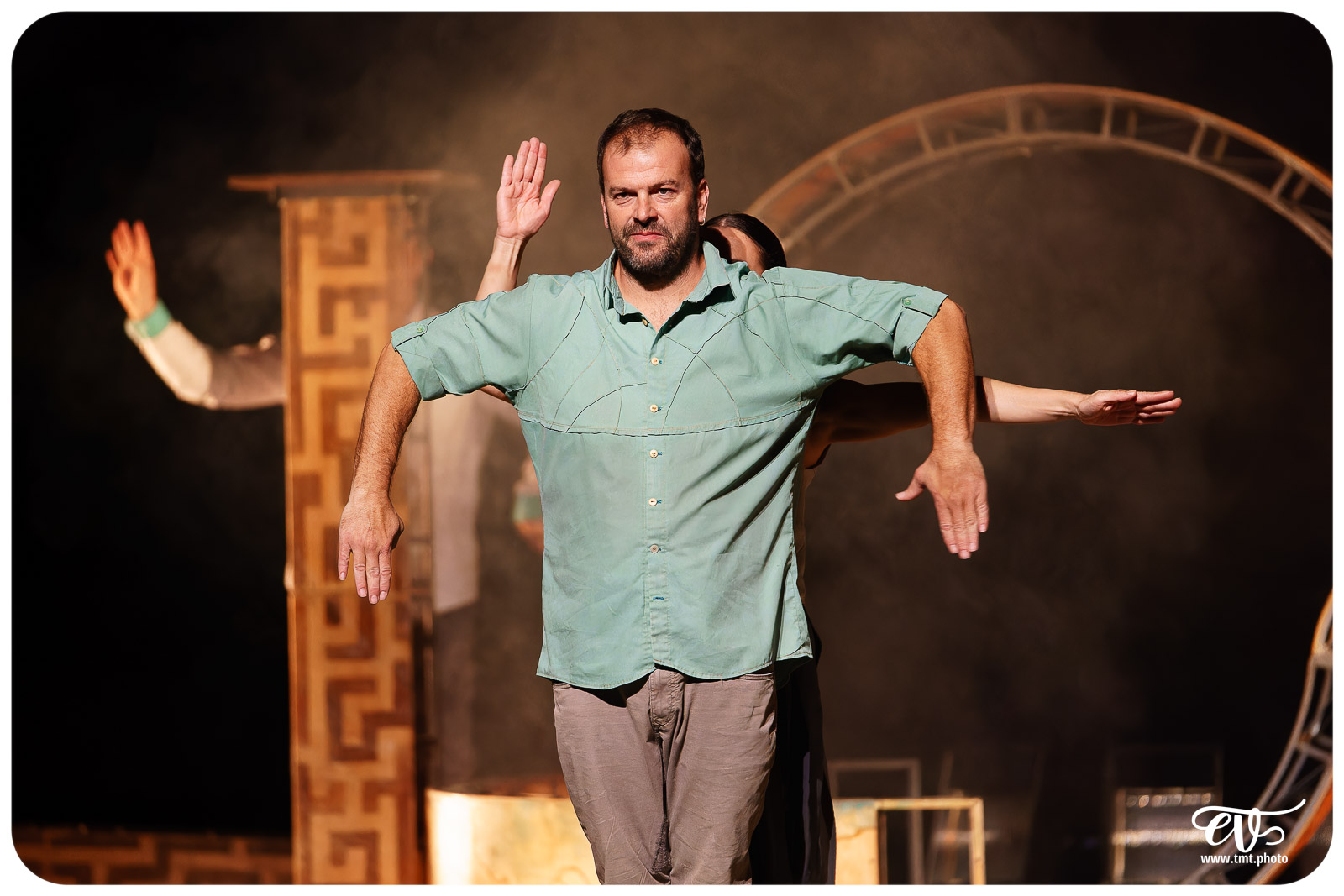 ESENCIAL (VAIVEN CIRCO)